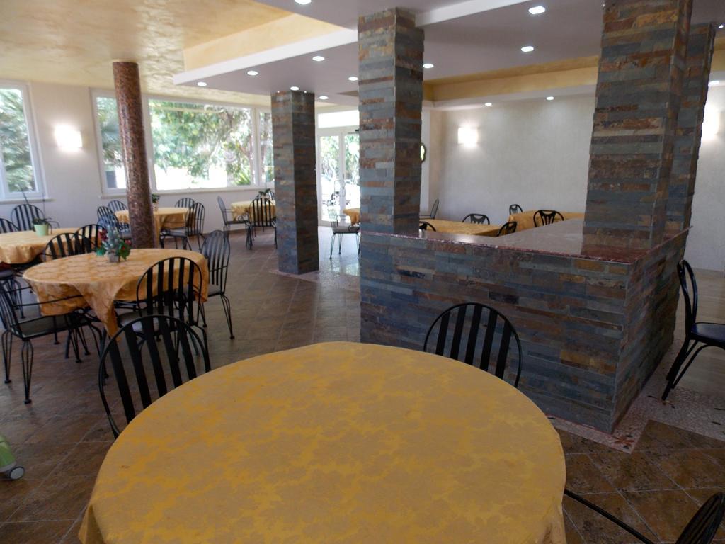 Hotel Villa Aurora Latina Ngoại thất bức ảnh