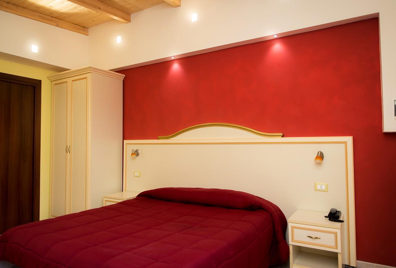 Hotel Villa Aurora Latina Ngoại thất bức ảnh